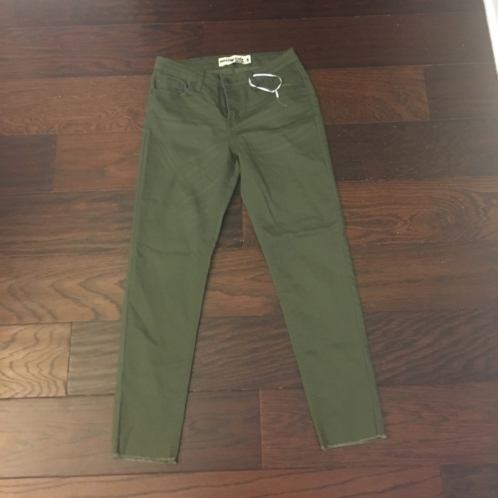 Monkey Ride Olive Jeans size 9